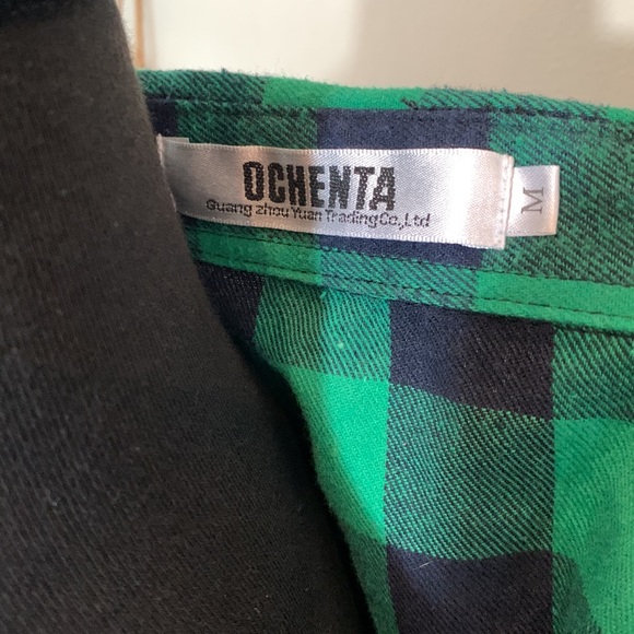 Ochenta green and black flannel. Button up w/ Synch waist! - Picture 9 of 9
